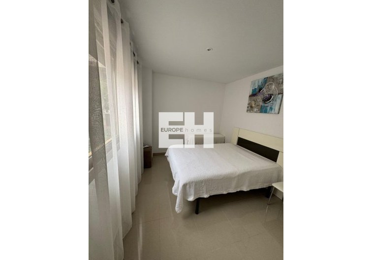 Herverkoop - town house - Torrevieja - Punta Prima