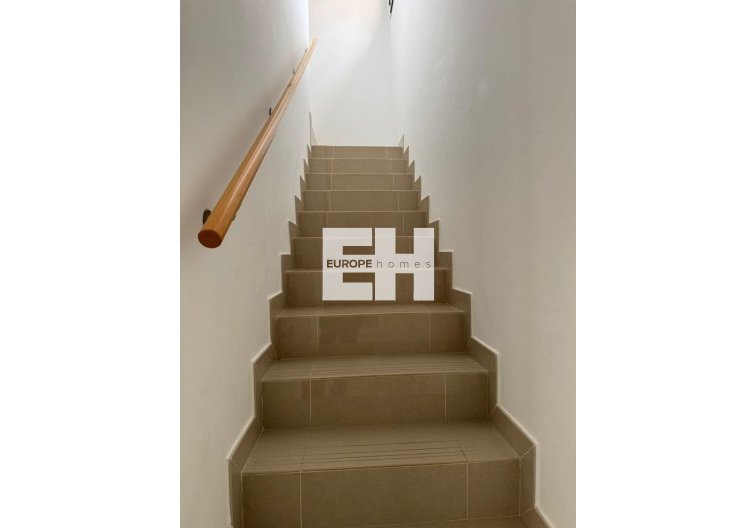 Herverkoop - town house - Torrevieja - Punta Prima