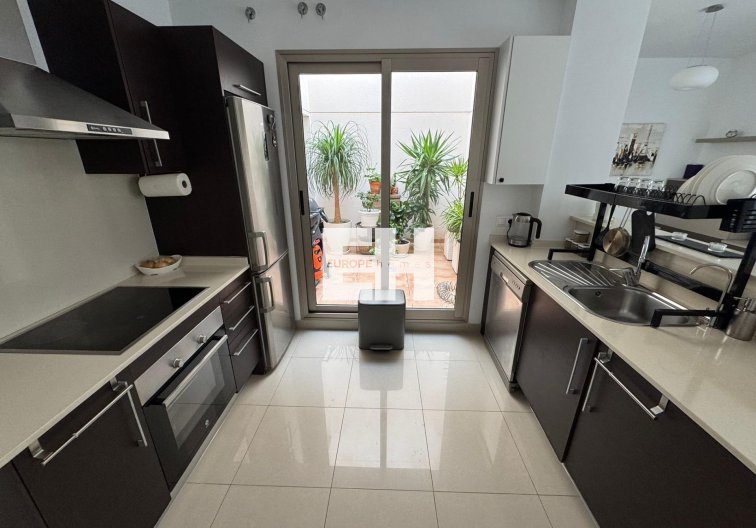 Herverkoop - town house - Torrevieja - Punta Prima