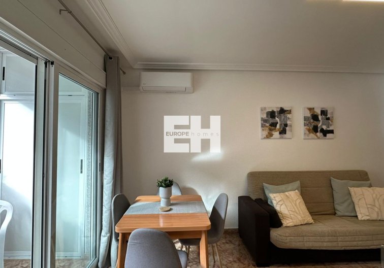 Segunda mano - Apartamento  - Torrevieja - Estacion De Autobuses