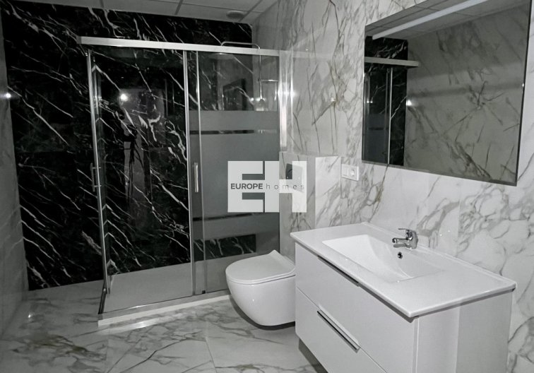 Segunda mano - Apartamento  - Torrevieja - PLAYA LOS LOCOS