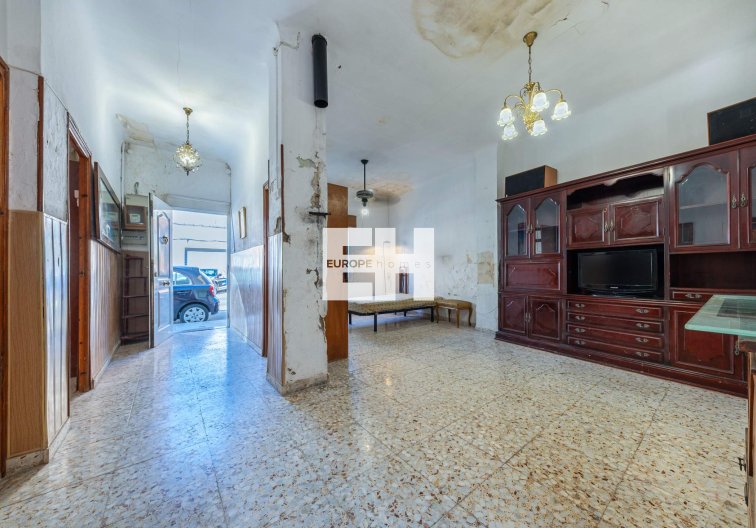 Resale - town house - Alicante - San Agustín