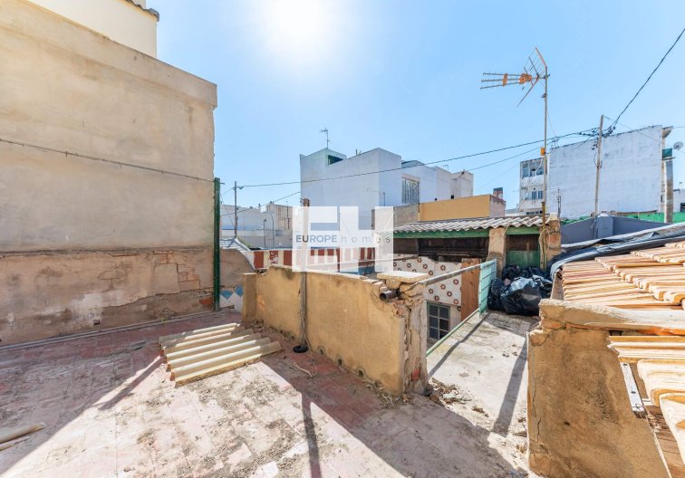 Resale - town house - Alicante - San Agustín
