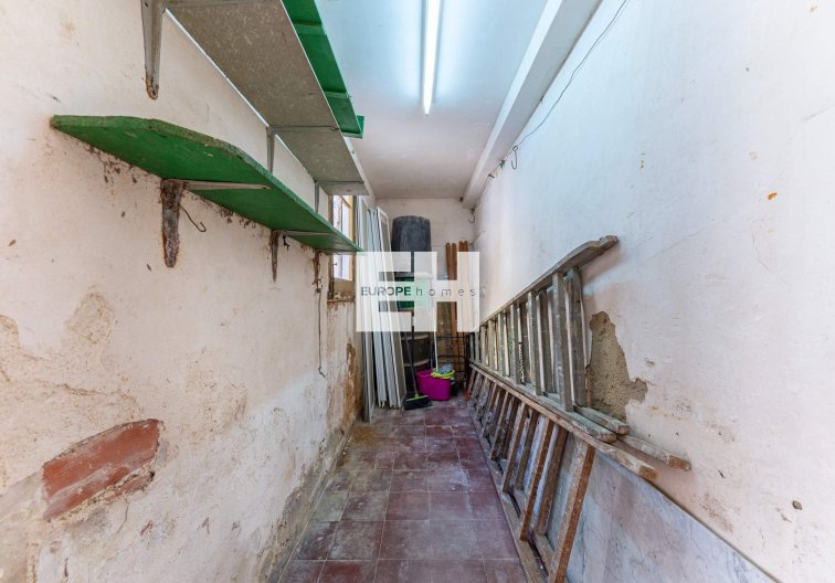 Resale - town house - Alicante - San Agustín