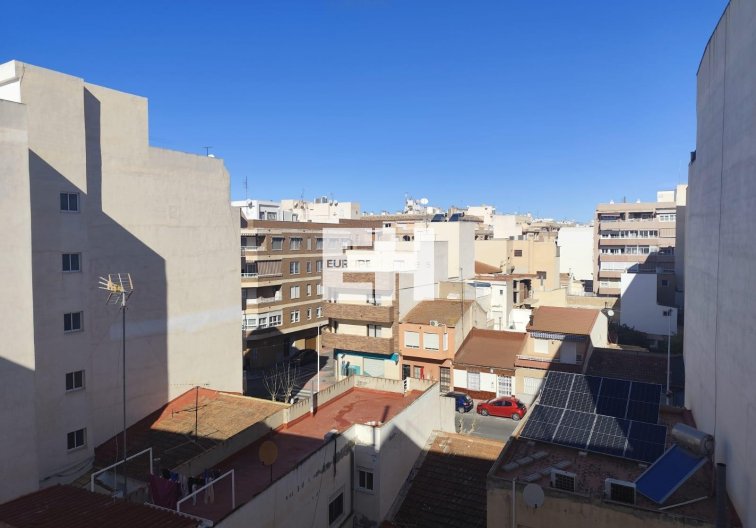 Resale - Apartment - Torrevieja - Centro
