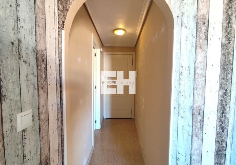 Resale - Apartment - Torrevieja - Centro