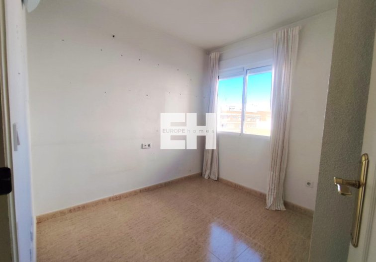 Resale - Apartment - Torrevieja - Centro