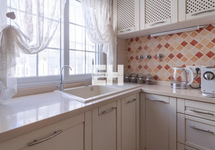 Segunda mano - villa - Orihuela Costa - Los Almendros-la Florida