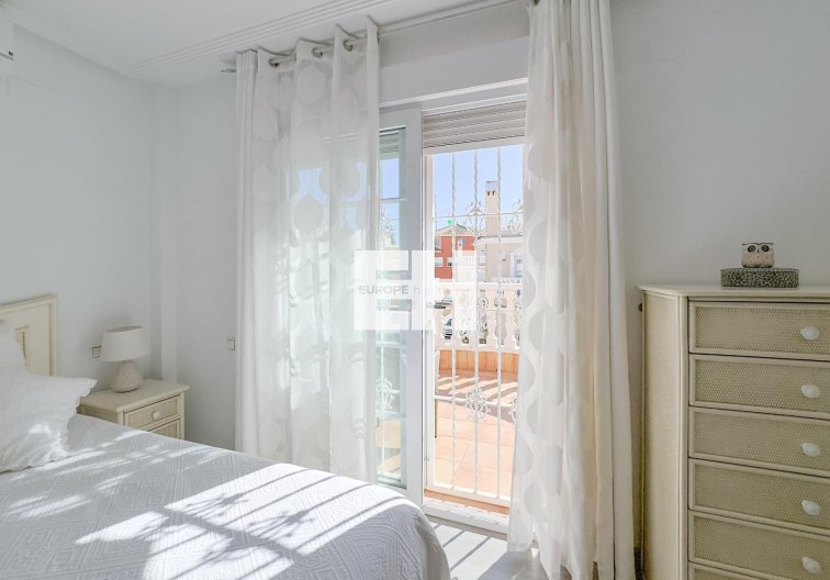 Segunda mano - villa - Orihuela Costa - Los Almendros-la Florida