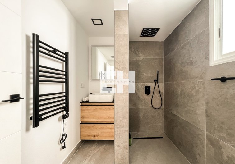 Resale - Apartment - Alicante - Costa Blanca