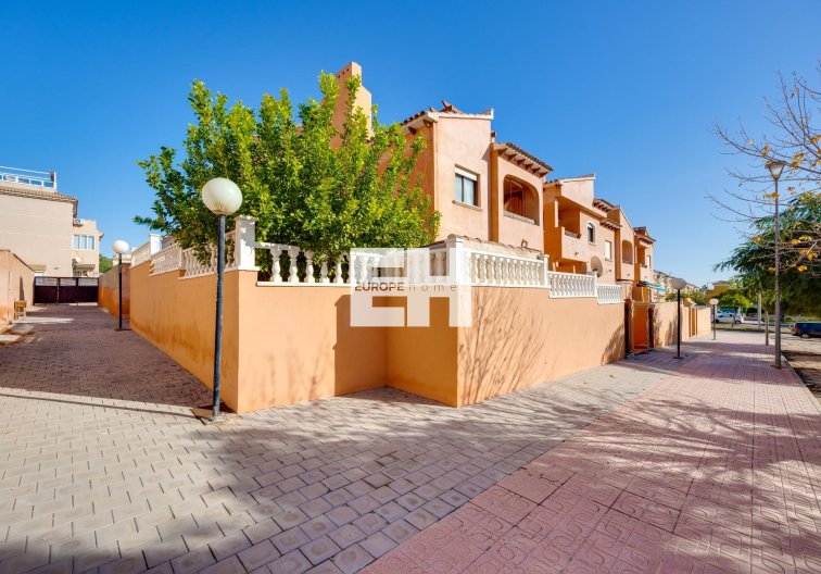 Herverkoop - Bungalow - Torrevieja - Aguas Nuevas