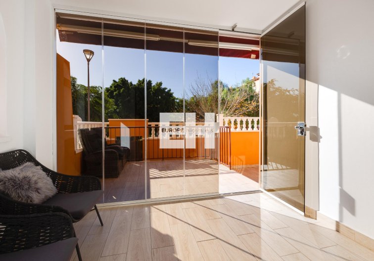 Herverkoop - Bungalow - Torrevieja - Aguas Nuevas