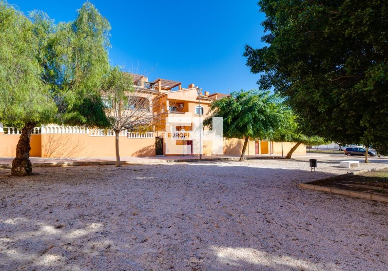 Herverkoop - Bungalow - Torrevieja - Aguas Nuevas