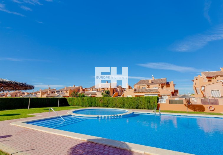 Herverkoop - Bungalow - Torrevieja - Aguas Nuevas