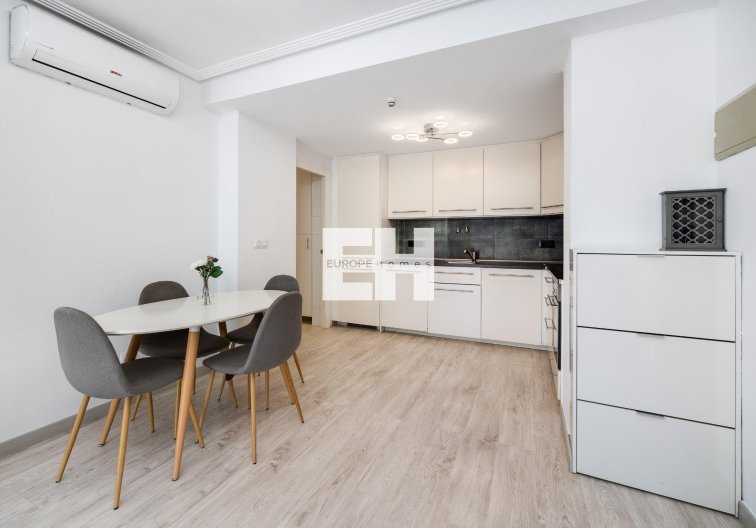 Herverkoop - Bungalow - Torrevieja - Aguas Nuevas