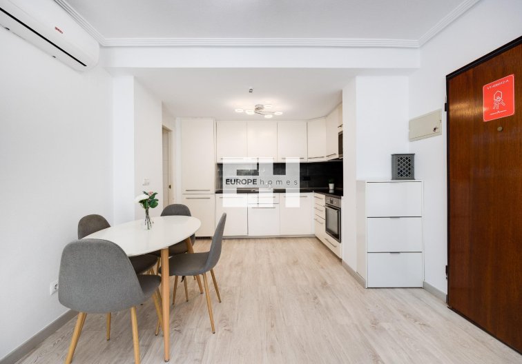 Herverkoop - Bungalow - Torrevieja - Aguas Nuevas