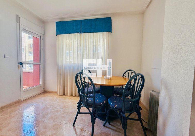 Wiederverkauf - Wohnung - Torrevieja - Centro