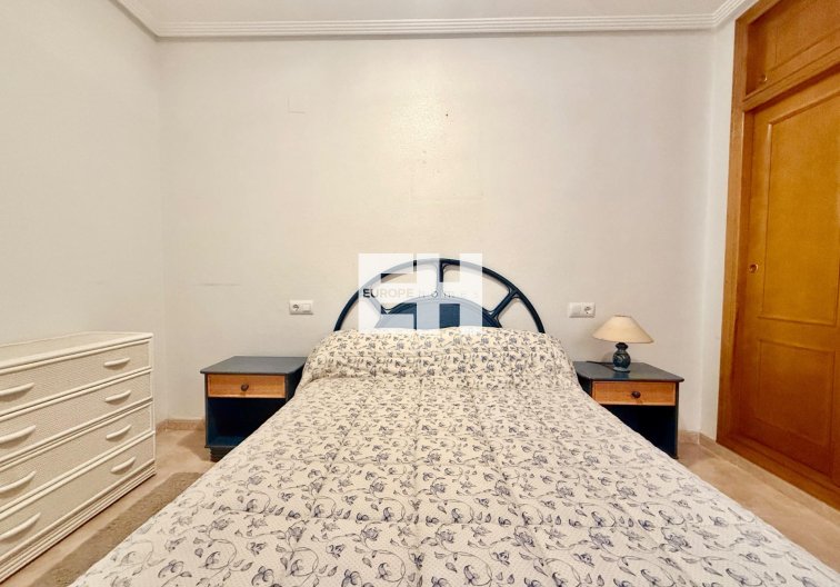 Wiederverkauf - Wohnung - Torrevieja - Centro