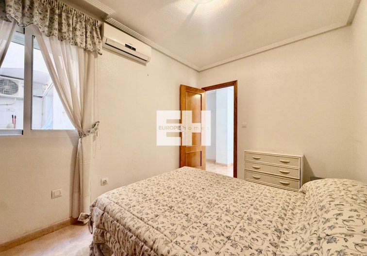 Wiederverkauf - Wohnung - Torrevieja - Centro