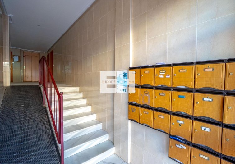 Segunda mano - Apartamento  - Torrevieja - Playa de los Locos