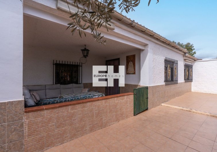 Revente - villa - Hondón de las Nieves - Inland