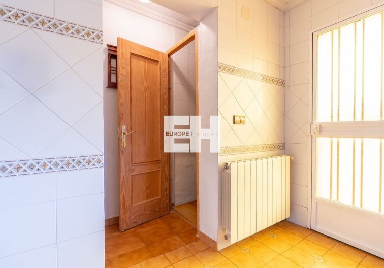 Revente - villa - Hondón de las Nieves - Inland