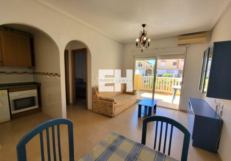 Resale - Apartment - Torrevieja - Aguas Nuevas