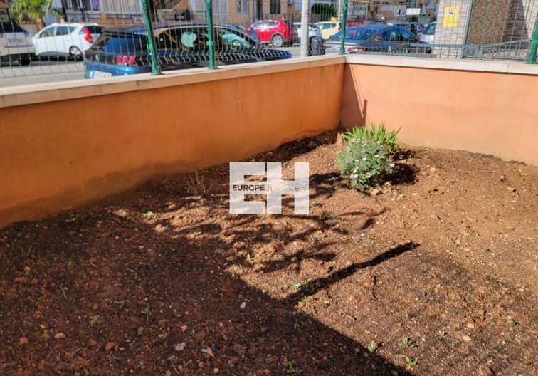 Resale - Apartment - Torrevieja - Aguas Nuevas