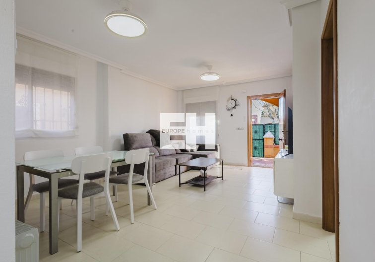 Resale - villa - Torrevieja - Costa Blanca