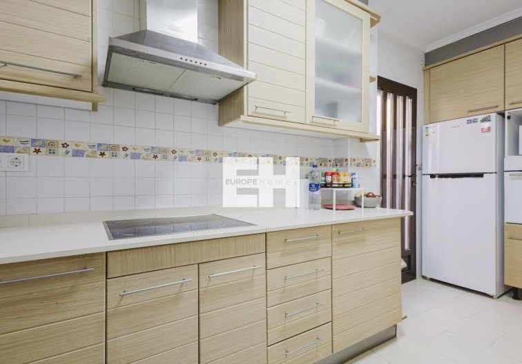 Resale - villa - Torrevieja - Costa Blanca