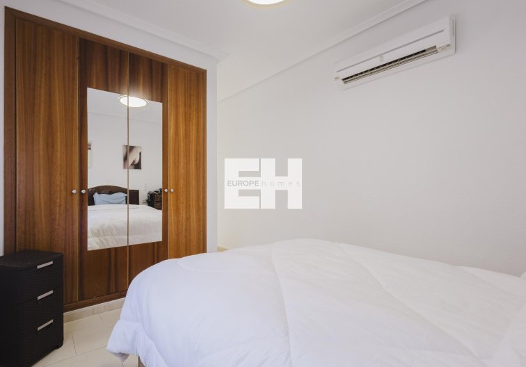 Resale - villa - Torrevieja - Costa Blanca