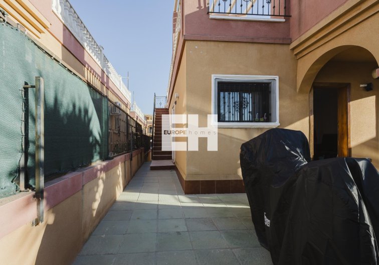 Resale - villa - Torrevieja - Costa Blanca