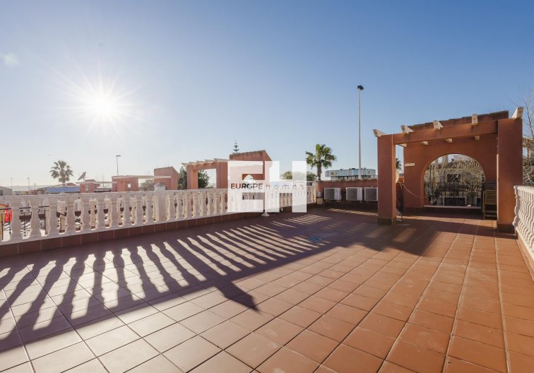 Resale - villa - Torrevieja - Costa Blanca