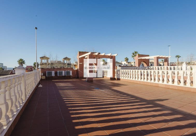 Resale - villa - Torrevieja - Costa Blanca