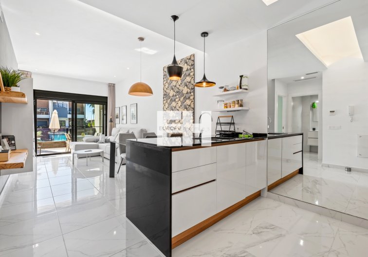 Resale - Apartment - Guardamar del Segura - Costa Blanca