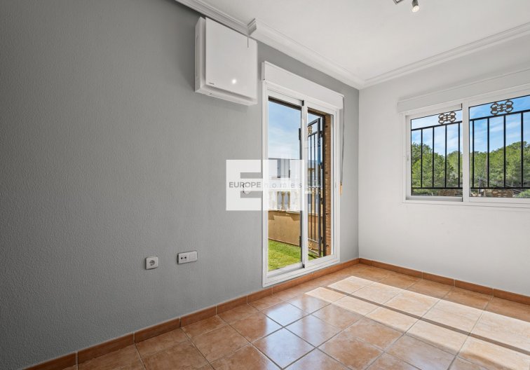 Segunda mano - villa - Orihuela Costa - Costa Blanca