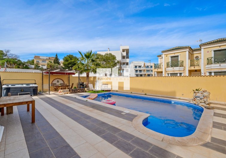 Segunda mano - villa - Orihuela Costa - Costa Blanca