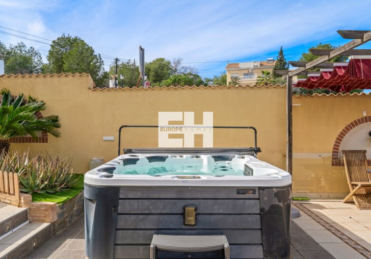 Segunda mano - villa - Orihuela Costa - Costa Blanca