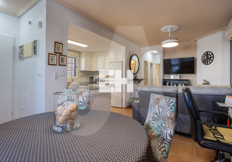 Herverkoop - villa - Guardamar del Segura - Urbanizaciones