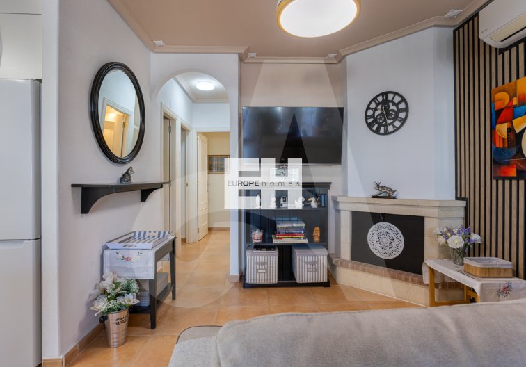 Herverkoop - villa - Guardamar del Segura - Urbanizaciones