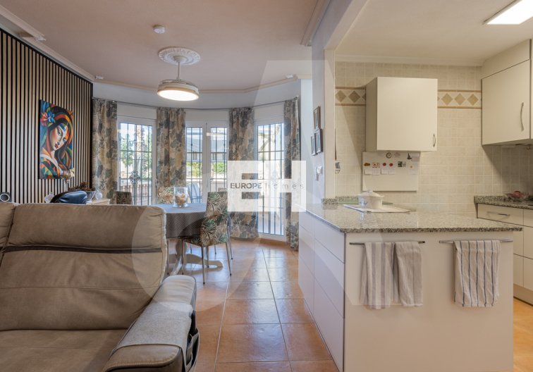 Herverkoop - villa - Guardamar del Segura - Urbanizaciones