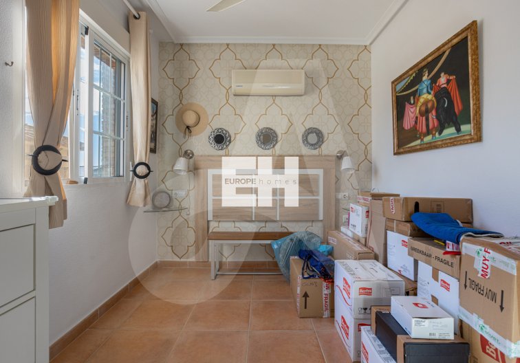 Herverkoop - villa - Guardamar del Segura - Urbanizaciones