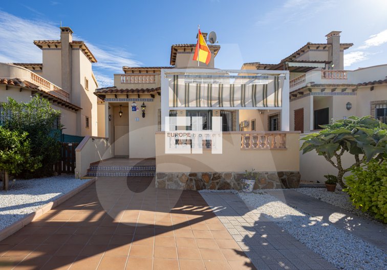 Herverkoop - villa - Guardamar del Segura - Urbanizaciones