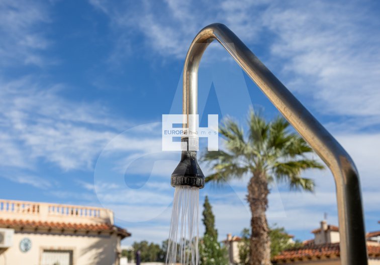 Herverkoop - villa - Guardamar del Segura - Urbanizaciones