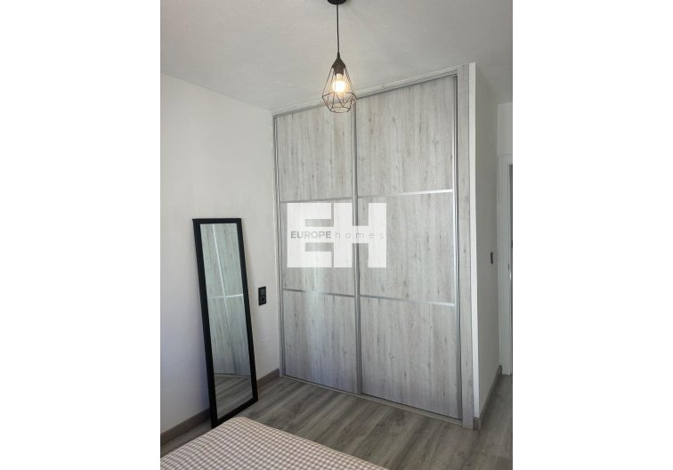 Segunda mano - Apartamento  - Torrevieja - Centro