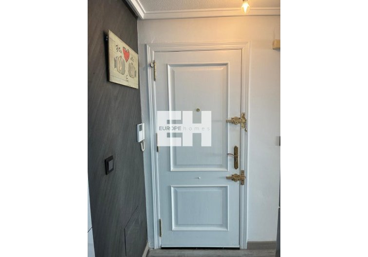 Segunda mano - Apartamento  - Torrevieja - Centro