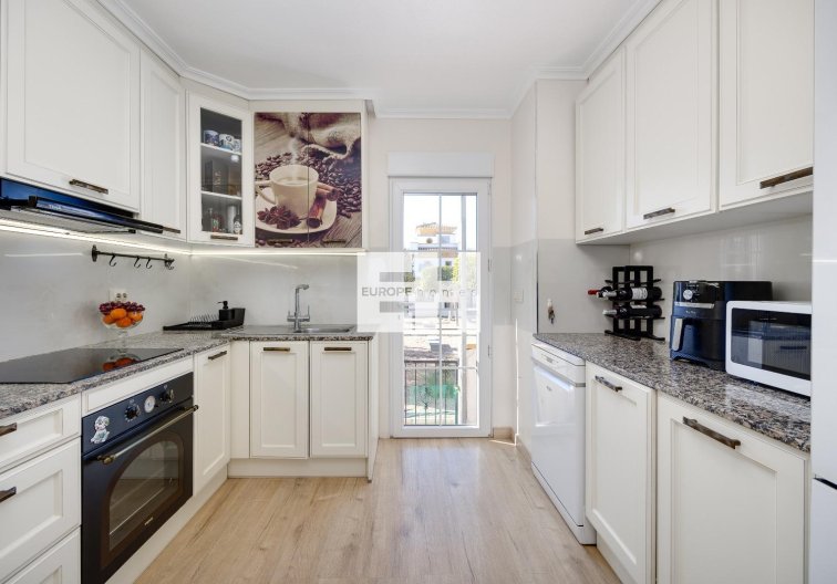 Resale - town house - Torrevieja - Aguas Nuevas