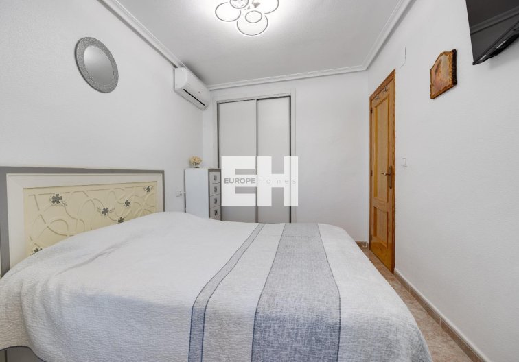 Resale - town house - Torrevieja - Aguas Nuevas