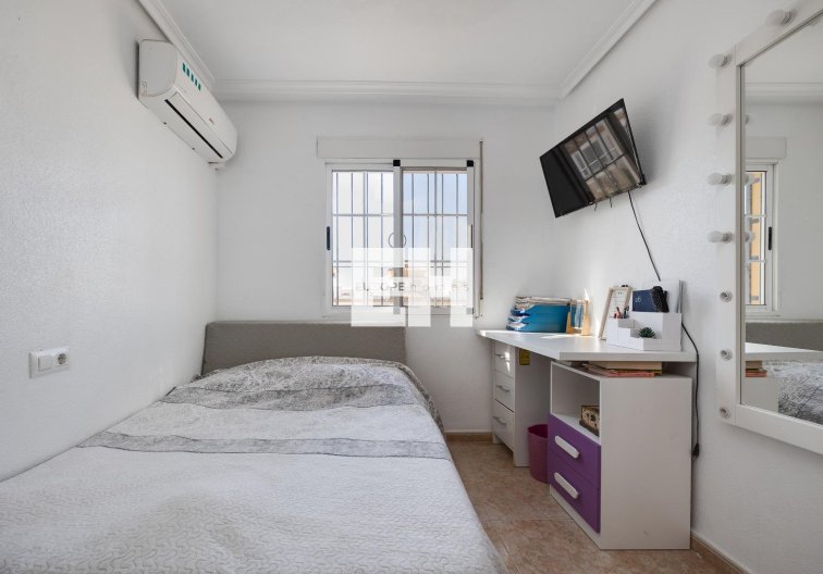 Resale - town house - Torrevieja - Aguas Nuevas