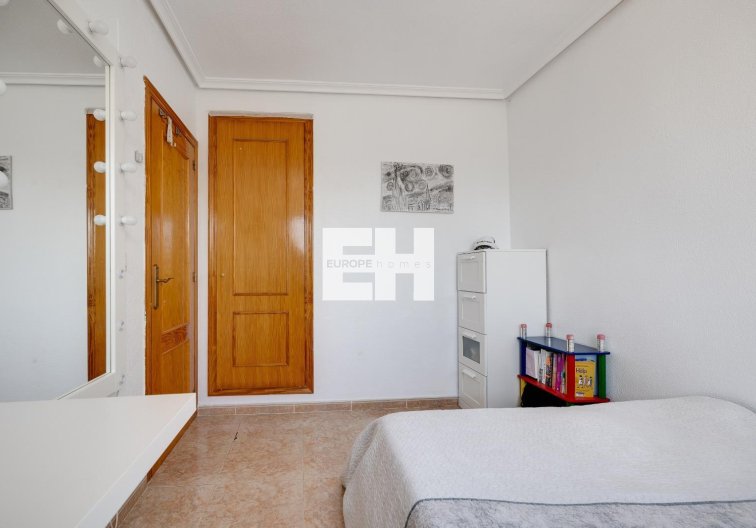 Resale - town house - Torrevieja - Aguas Nuevas
